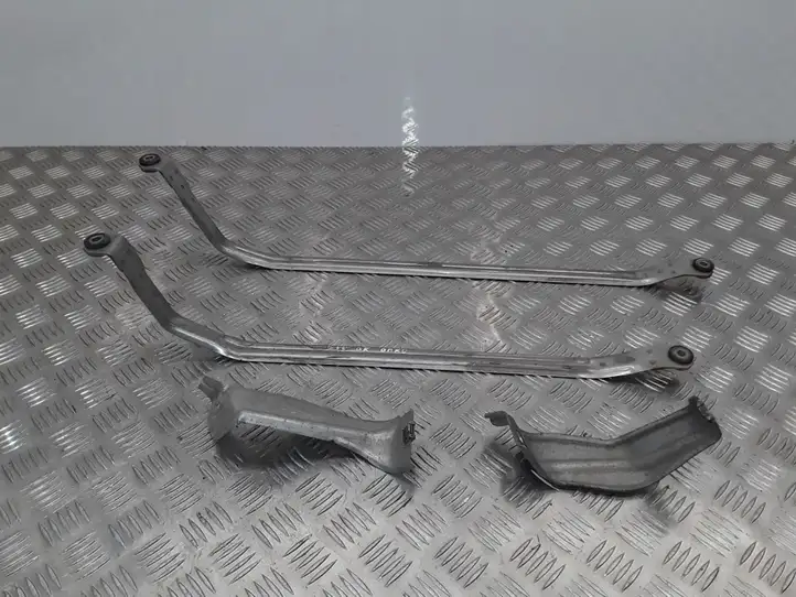 BMW 3 E92 E93 (2005 - 2014) 7195169 Кронштейн топливного бака — фото 1