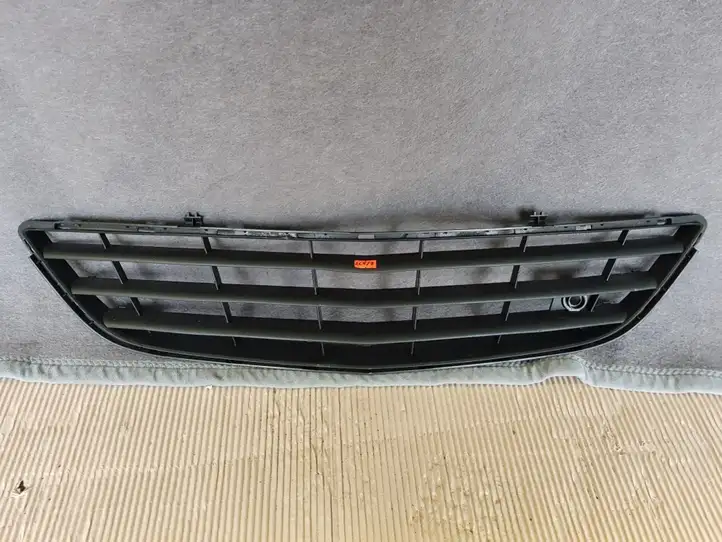 Opel Corsa D (2006 - 2010) 13179942 Нижняя решетка переднего бампера — фото 1