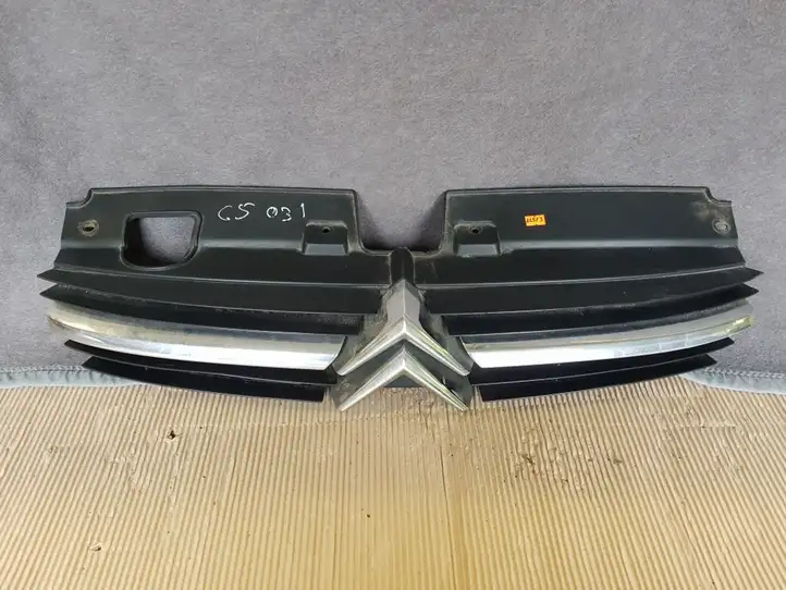 Citroen C5 (2001 - 2004) 9636751980 Верхняя решетка радиатора — фото 1