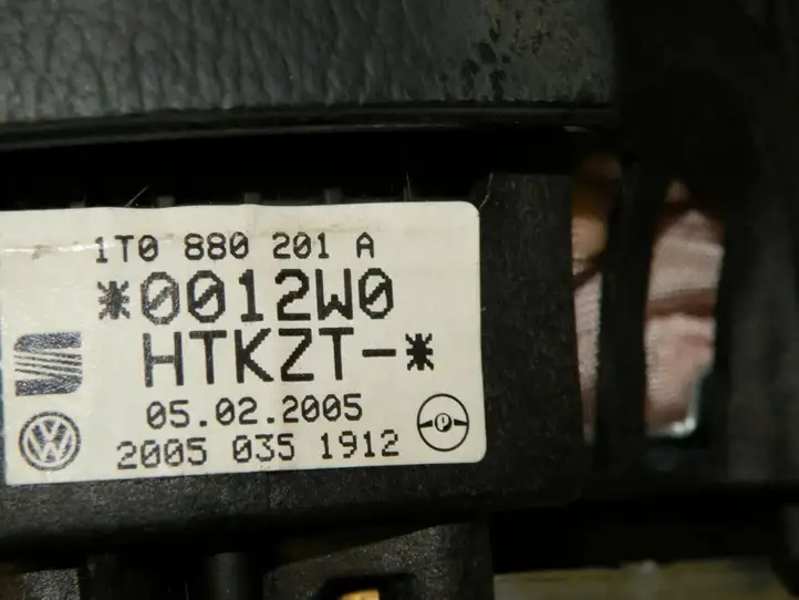 Volkswagen Fox (2005 - 2009) 1T0880201A Подушка безопасности руля — фото 5