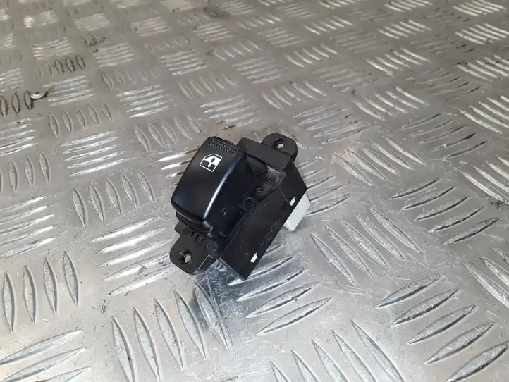Kia Rio (2002 - 2005) 935782D000 Кнопка стеклоподъемников — фото 1