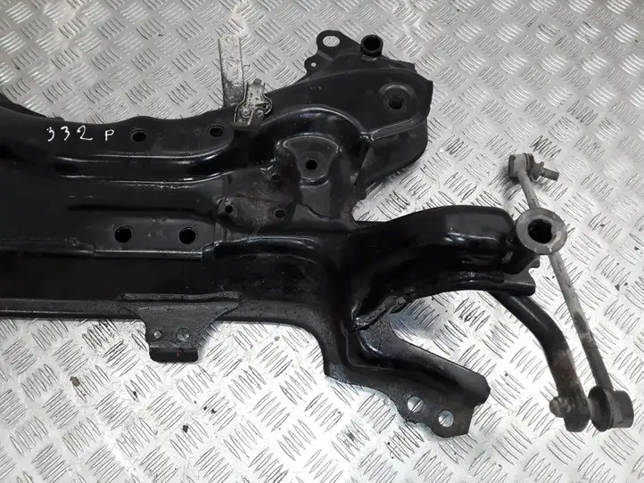 Toyota Auris E180 (2012 - 2018) Передняя балка подвески — фото 3