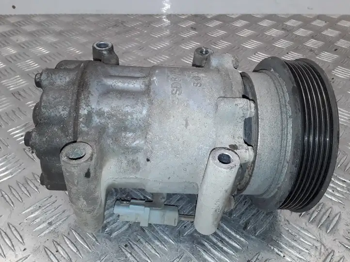 Nissan Note (E11) (2006 - 2014) 8200866437 Компрессор (насос) кондиционера воздуха — фото 4