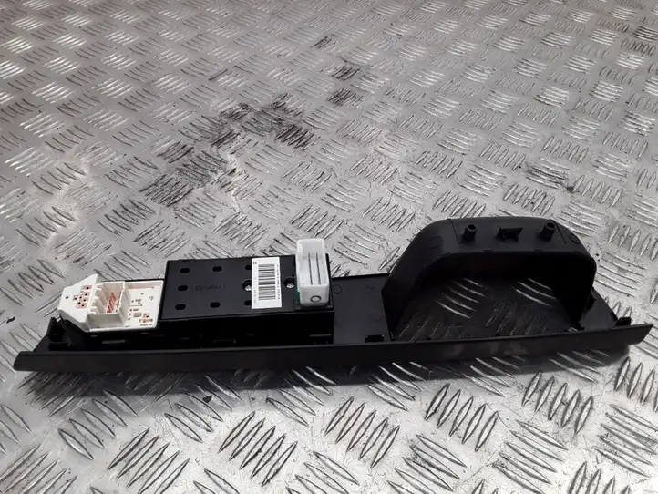 Kia Ceed (2010 - 2012) 823511H110 Кнопка стеклоподъемников — фото 5