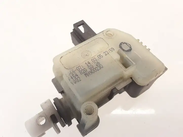 Smart ForTwo I (2000 - 2007) A4548200326 Замок крышки топливного бака — фото 3