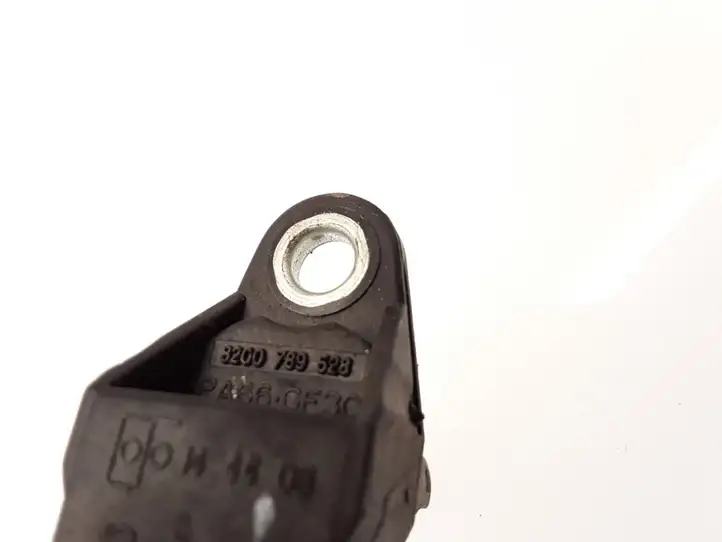 Renault Scenic II - Grand scenic II (2006 - 2009) 8200789528 Датчик положения коленвала — фото 4