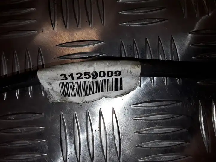Volvo XC90 (2006 - 2014) 31259009 Шланг (шланги) оконной жидкости лобового стекла — фото 3
