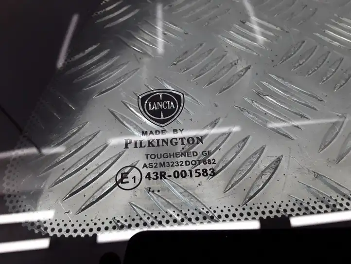Lancia Ypsilon (2006 - 2011) 43R001583 Заднее боковое стекло — фото 6