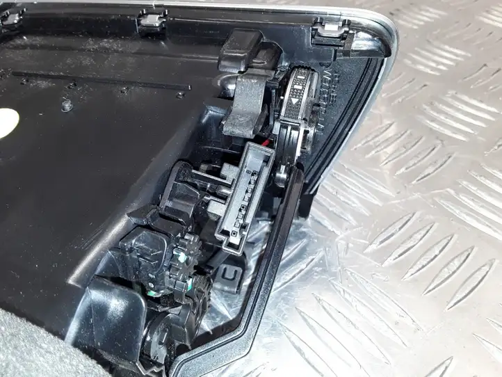Audi A7 S7 4G (2014 - 2018) 4G8820901 Боковой воздушный дефлектор — фото 9