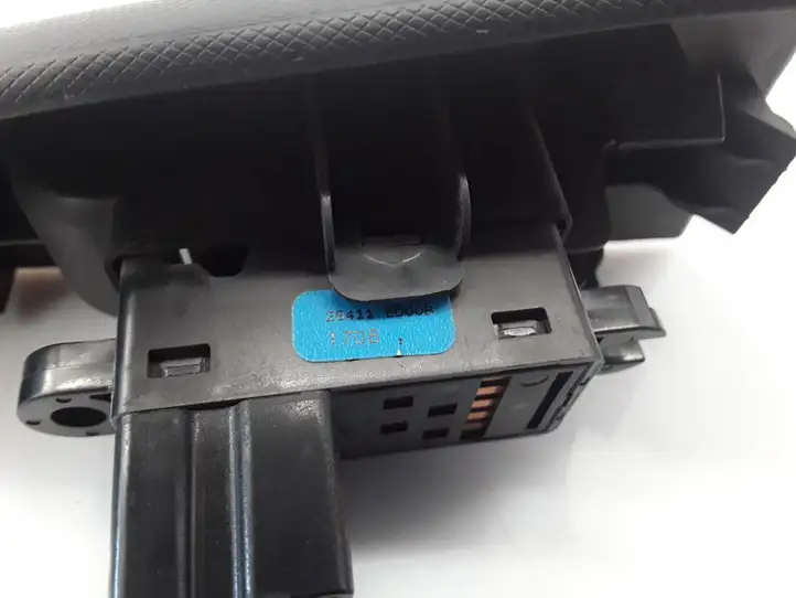 Nissan Note (E11) (2006 - 2014) Кнопка стеклоподъемников — фото 4