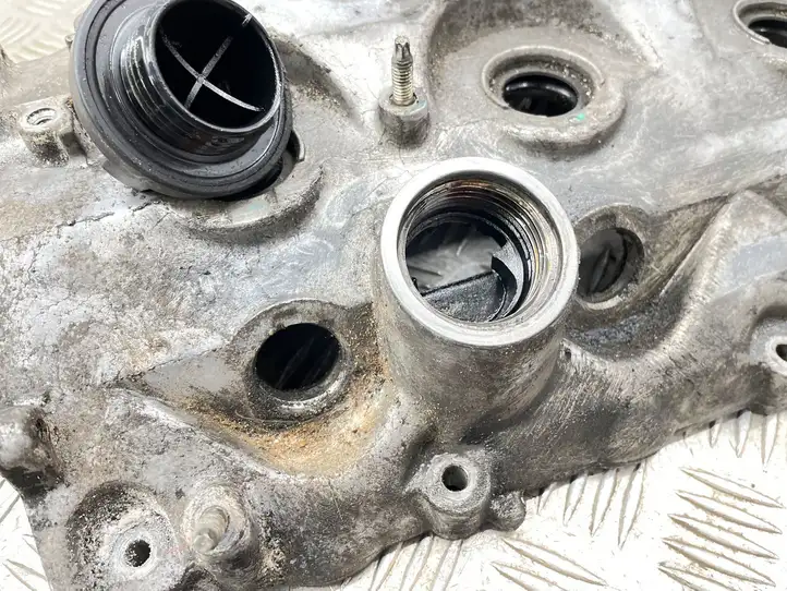 Toyota Corolla E120 E130 (2000 - 2004) Крышка головки блока цилиндров — фото 6