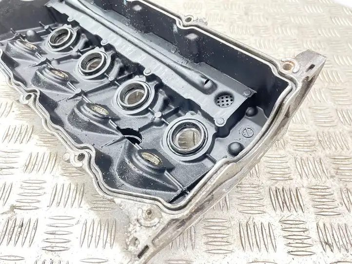 Toyota Corolla E120 E130 (2000 - 2004) Крышка головки блока цилиндров — фото 7