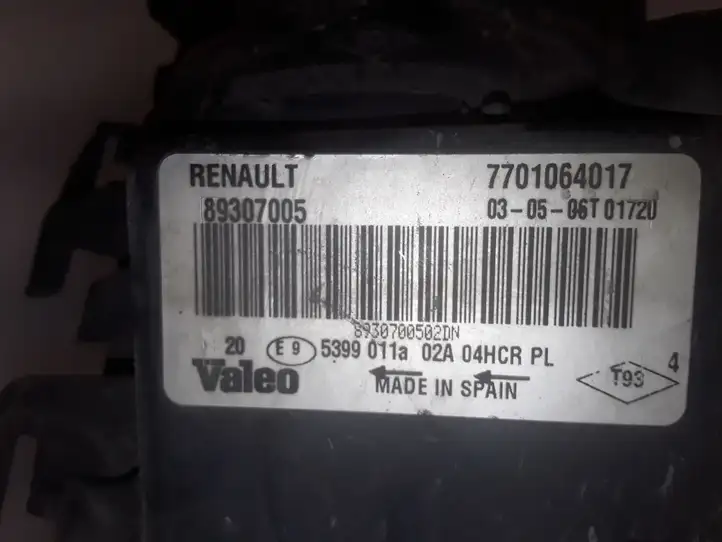 Renault Megane II (2002 - 2005) 7701064017 Передняя фара — фото 12