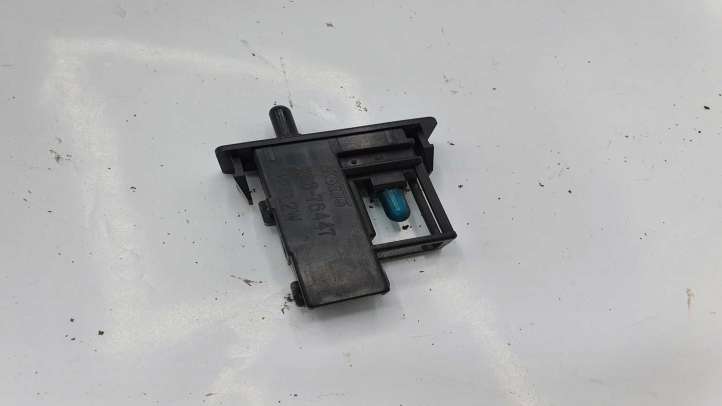 Toyota Corolla Verso AR10 (2004 - 2009)  8126033030 Лампа  подсветки бардачка