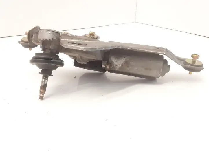 Toyota RAV 4 (XA20) (2000 - 2005) 8513042040 Двигатель стеклоочистителя заднего стекла — фото 2
