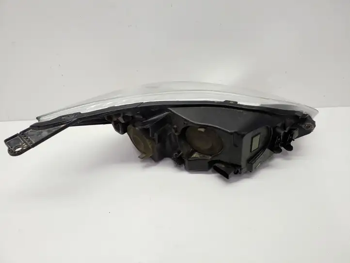 Ford Focus (2011 - 2015) Передняя фара — фото 2