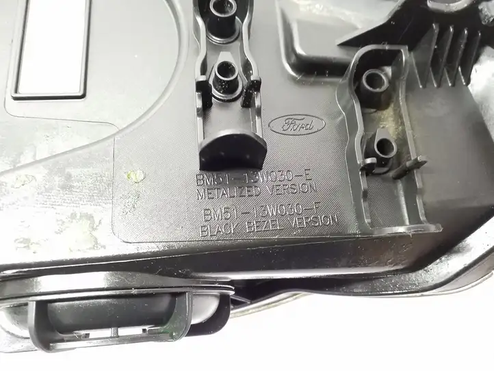 Ford Focus (2011 - 2015) Передняя фара — фото 6