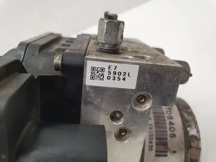 Nissan Juke I F15 (2010 - 2018) ABS блок — фото 6