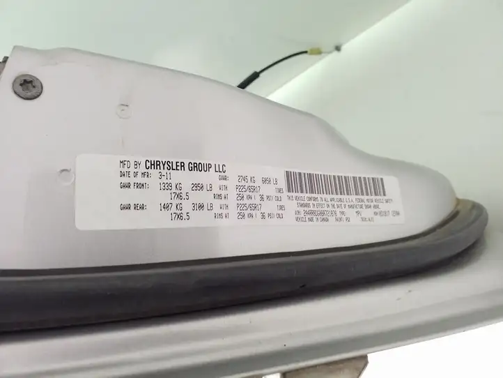 Chrysler Town & Country V (2010 - 2016) Дверь — фото 15