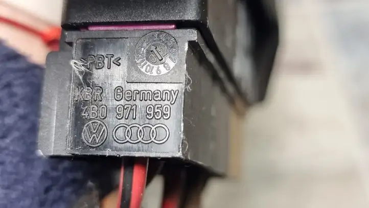Audi A6 S6 C5 4B (2001 - 2004) 4B1819011 Электрический отопитель салона — фото 3