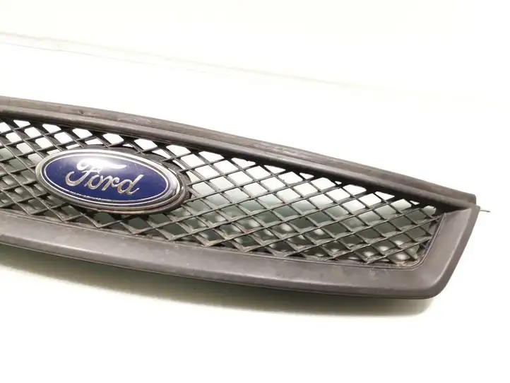 Ford Focus (2005 - 2008) 4M51-8138-B Передняя решетка — фото 2