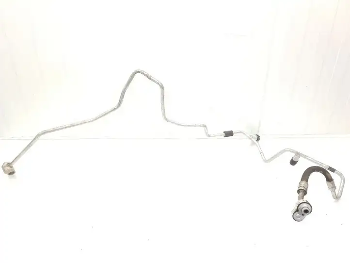 Audi A1 (2010 - 2014) 6R2820741AB Трубки и шланги кондиционера — фото 1
