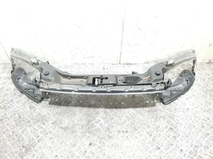 Volvo V50 (2004 - 2008) Верхняя панель радиатора — фото 1