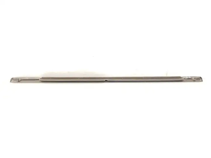 Jeep Grand Cherokee (WK) (2004 - 2010) Накладка стекла задней двери — фото 2