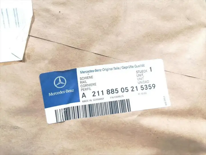 Mercedes-Benz E W211 (2002 - 2009) A2118850521 Молдинг переднего бампера — фото 5