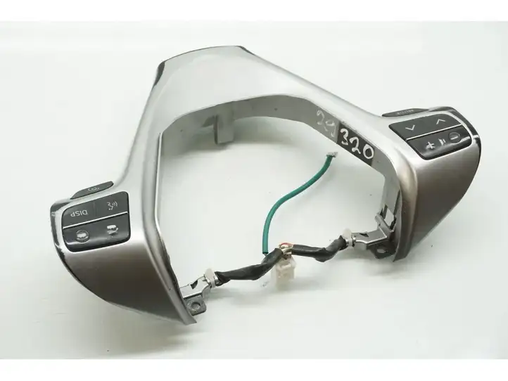 Toyota Verso (2012 - 2015) CSE703 Кнопки на рулевом колесе — фото 2