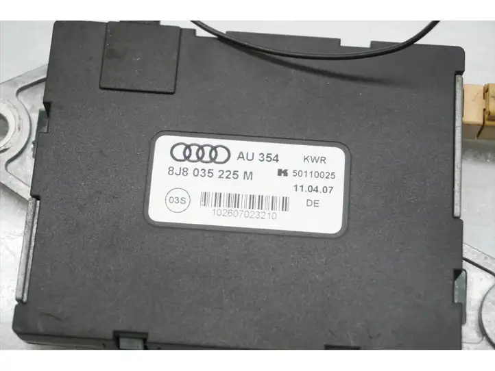 Audi TT TTS Mk2 (2006 - 2010) 8J8035225M Усилитель антенны — фото 4