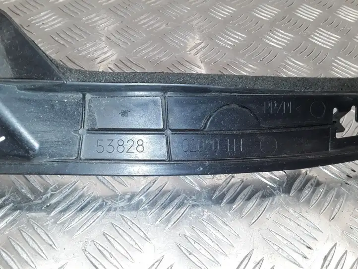 Toyota Corolla E120 E130 (2004 - 2007) 5382802020 Крепление крыла — фото 4