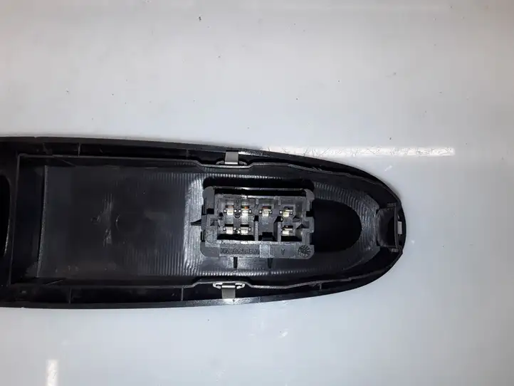 Peugeot 406 (1999 - 2006) 26267 Блок кнопок стеклоподъемников — фото 4