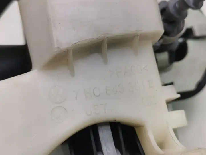 Volkswagen Transporter - Caravelle T5 (2009 - 2015) 7H0843351E Наружная ручка раздвижной двери — фото 3