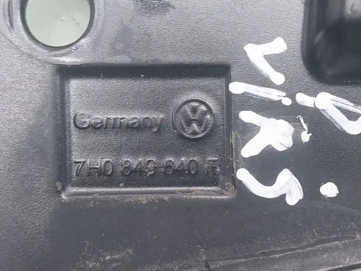 Volkswagen Transporter - Caravelle T5 (2009 - 2015) 7H0843640F Ограничитель двери — фото 3