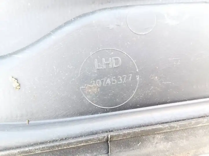 Volvo V50 (2004 - 2008) 30745377 Жабо стеклоочистителей — фото 3