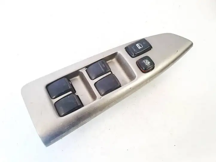 Toyota Corolla Verso E121 (2001 - 2004) 8404013080 Блок кнопок стеклоподъемников — фото 1