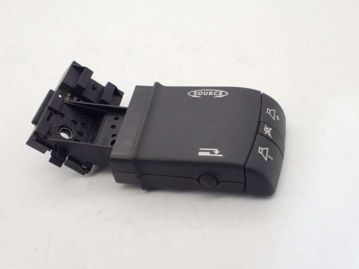 Renault Megane II (2006 - 2008)  8200103769 Включатель регулировки звука