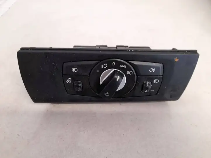 BMW X5 E70 (2006 - 2013) 9134725 Включатель фонарей — фото 1