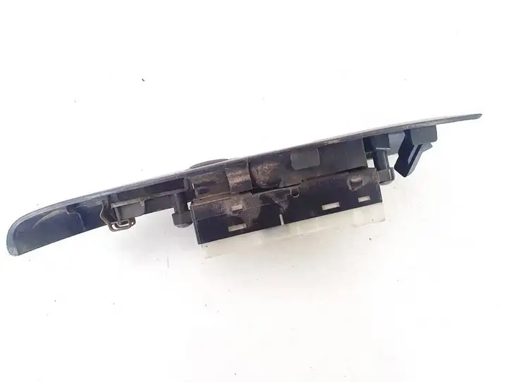 Nissan Note (E11) (2006 - 2014) Кнопка стеклоподъемников — фото 2