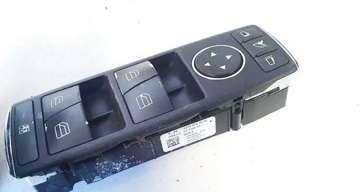 Mercedes-Benz C W204 (2007 - 2014) a2048703558 Блок кнопок стеклоподъемников — фото 1