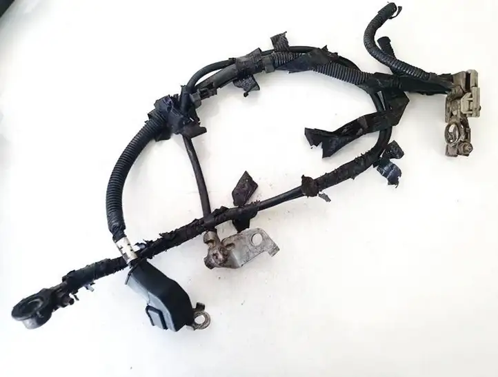 Subaru Legacy (2009 - 2013) 70346320 Плюсовой провод аккумулятора — фото 1