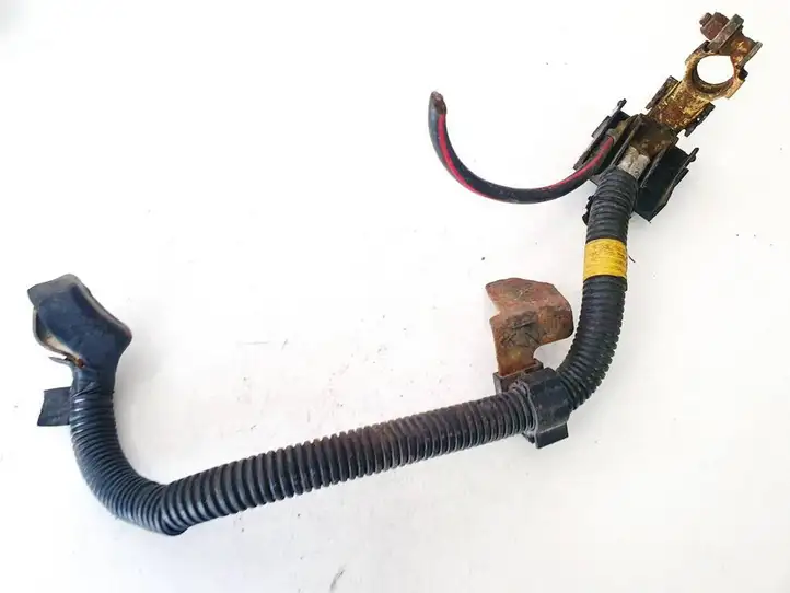 Nissan X-Trail T30 (2001 - 2007) 7157938330 Плюсовой провод аккумулятора — фото 2