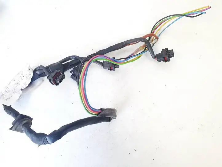Mercedes-Benz C W203 (2000 - 2007) a2035453028 Прочая электропроводка — фото 3