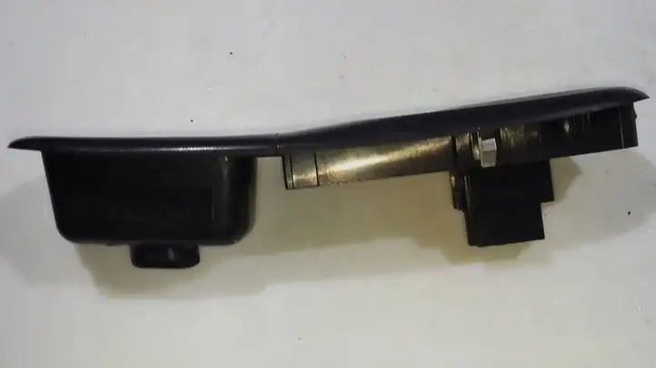Peugeot 406 (1999 - 2006) 26267 Блок кнопок стеклоподъемников — фото 3