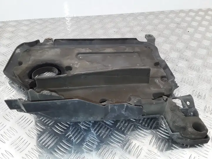 Nissan Almera (2000 - 2006) Крышка двигателя декоративная — фото 4