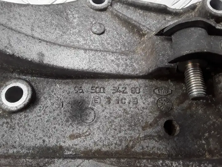 Volvo S40 (2004 - 2007) 9650034280 Кронштейн генератора — фото 4