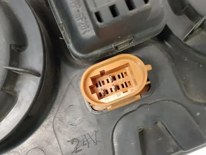 Renault Scenic I (1996 - 2003) 7700432094 Передняя фара — фото 7