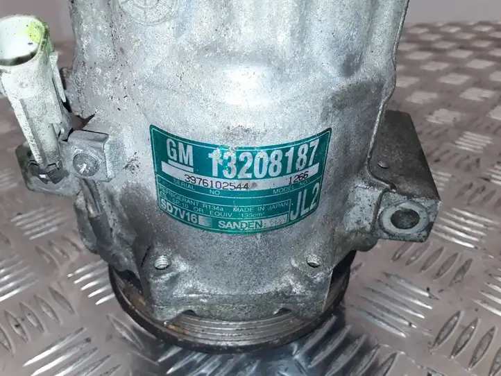 Opel Signum (2002 - 2008) 13208187 Компрессор (насос) кондиционера воздуха — фото 2