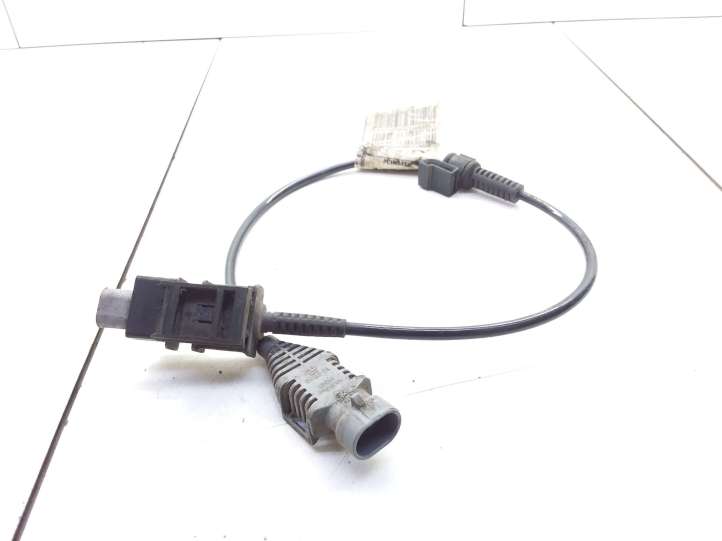 Opel Astra (2004 - 2009)  13118565 Передняя проводка датчика ABS